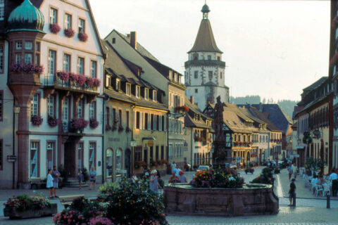 Gengenbach Altstadt Abend Gengenbach Kultur und Tourismus GmbH